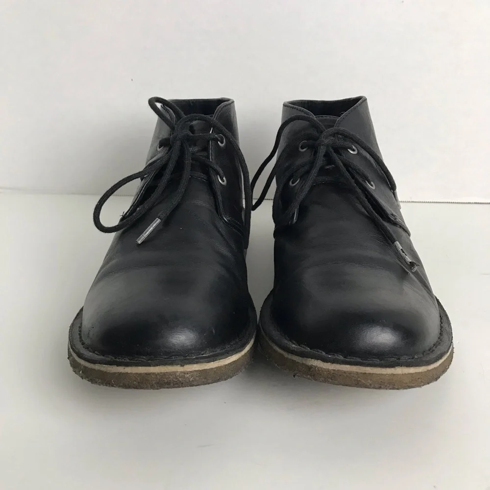 Ugg Mens Black Leather Chucka Boots Size 10 Minimalist Neutral Office Classic